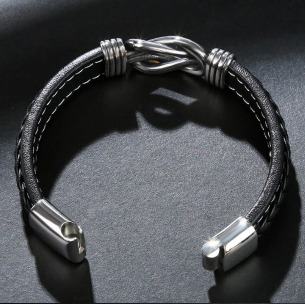 Interlocking Parent-Son Bond [Bracelet Only]